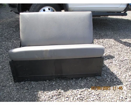 Freightliner M2 106 Seat, Front