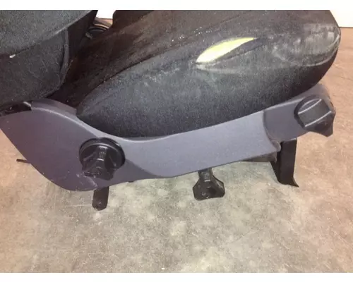 Freightliner M2 106 Seat (Air Ride Seat)