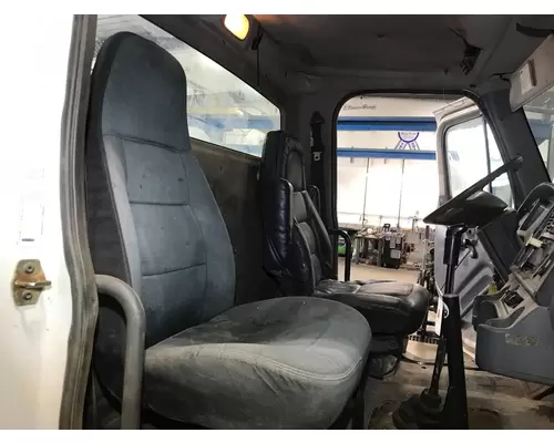 Freightliner M2 106 Seat (non-Suspension)