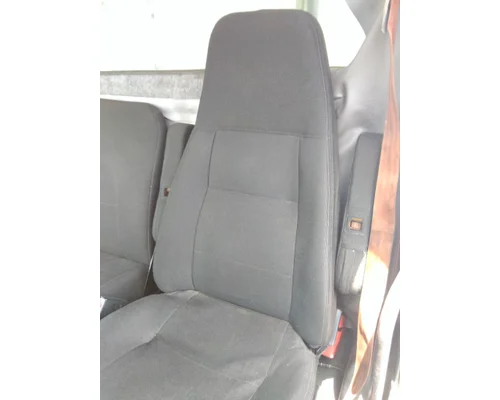 Seat, Front FREIGHTLINER M2 106 LKQ Heavy Truck - Tampa