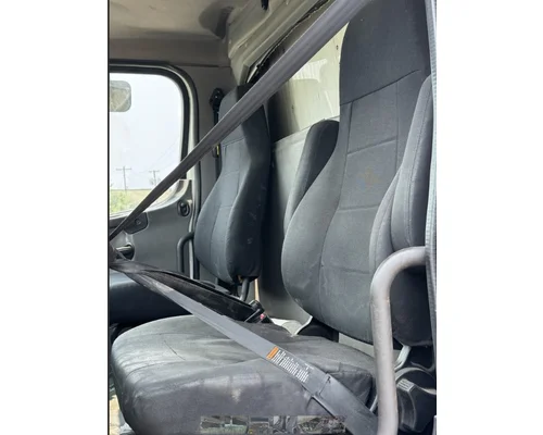 Seat, Front FREIGHTLINER M2 106 LKQ Heavy Truck - Goodys