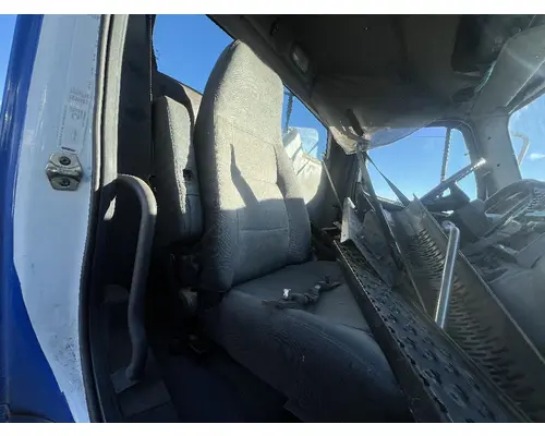 Seat, Front FREIGHTLINER M2 106 DTI Trucks