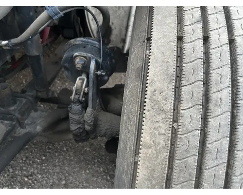 Spindle / Knuckle, Front FREIGHTLINER M2 106 DTI Trucks