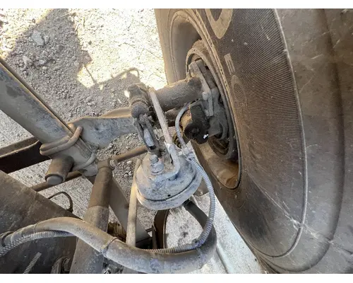 Spindle / Knuckle, Front FREIGHTLINER M2 106 DTI Trucks