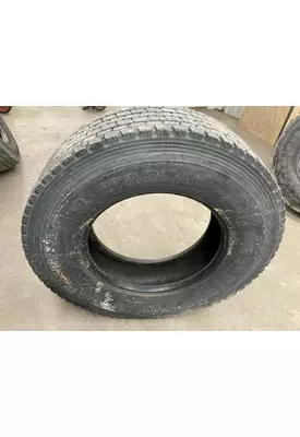Freightliner M2 106 Tires