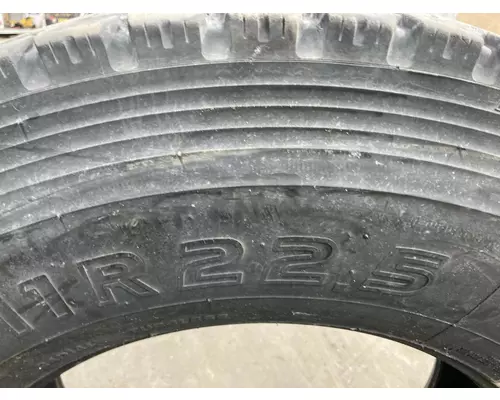 Freightliner M2 106 Tires
