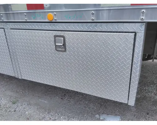 Tool Box FREIGHTLINER M2 106 LKQ Heavy Truck - Tampa