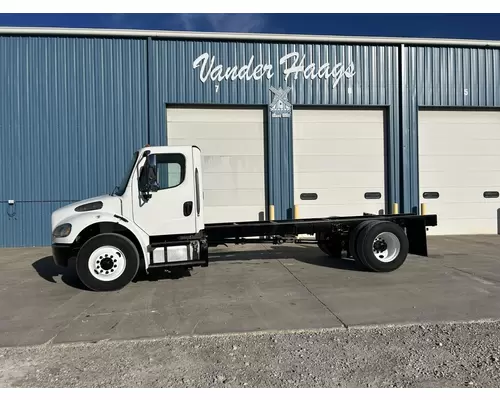 Complete Vehicle FREIGHTLINER M2-106 Vander Haags Inc Dm