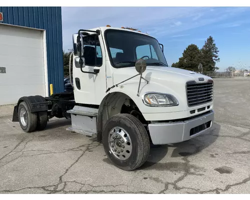 Freightliner M2 106 Truck