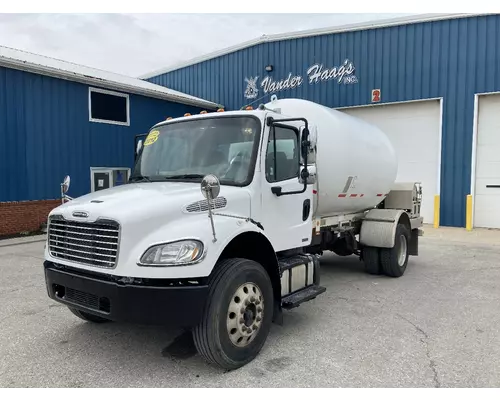 Complete Vehicle FREIGHTLINER M2-106 Vander Haags Inc WM
