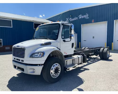 Complete Vehicle FREIGHTLINER M2-106 Vander Haags Inc WM