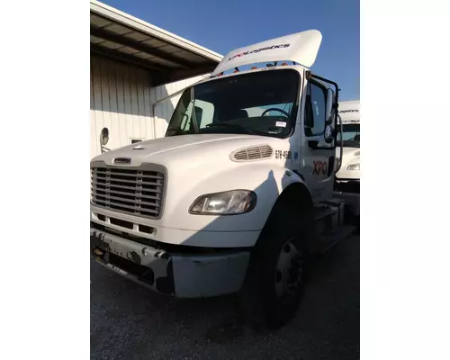 Complete Vehicle FREIGHTLINER M2 106 LKQ Geiger Truck Parts