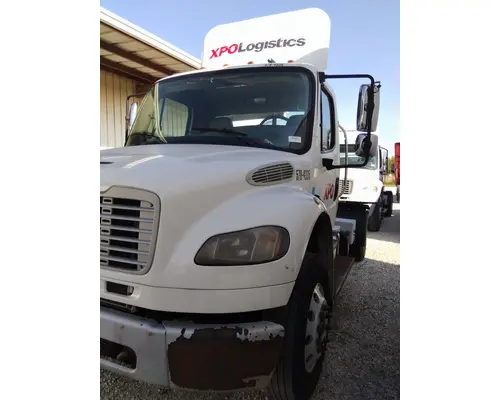 Complete Vehicle FREIGHTLINER M2 106 LKQ Geiger Truck Parts
