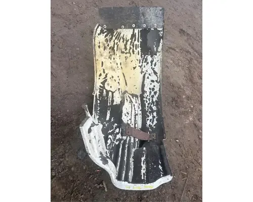 Freightliner M2 112 Heavy Duty Fender Extension