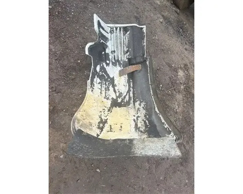 Freightliner M2 112 Heavy Duty Fender Extension