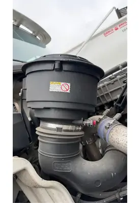 Freightliner M2 112 Medium Duty Air Cleaner