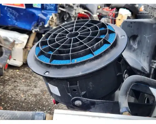 Freightliner M2 112 Medium Duty Air Cleaner