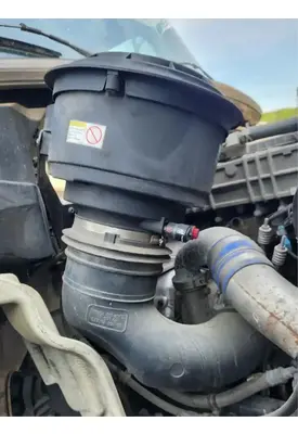 Freightliner M2 112 Medium Duty Air Cleaner