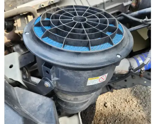 Freightliner M2 112 Medium Duty Air Cleaner