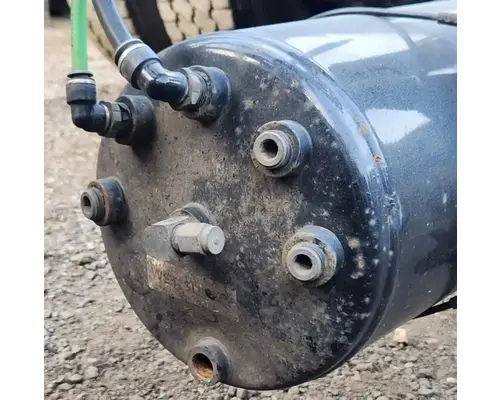 Freightliner M2 112 Medium Duty Air Tank