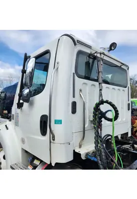 Freightliner M2 112 Medium Duty Cab