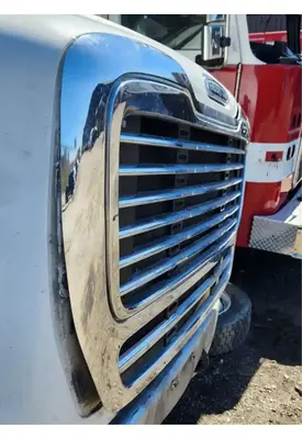 Freightliner M2 112 Medium Duty Grille