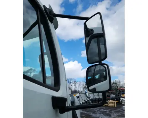 Freightliner M2 112 Medium Duty Mirror (Side View)