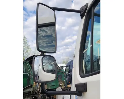 Freightliner M2 112 Medium Duty Mirror (Side View)