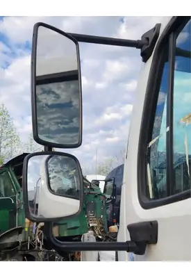Freightliner M2 112 Medium Duty Mirror (Side View)