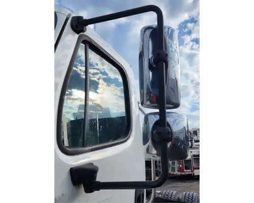 Freightliner M2 112 Medium Duty Mirror (Side View)
