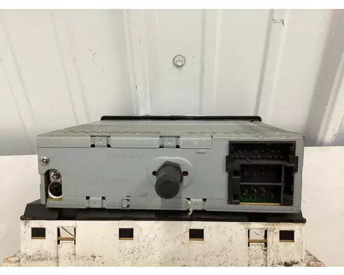Freightliner M2 112 AV Equipment