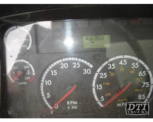 Instrument Cluster FREIGHTLINER M2 112 DTI Trucks