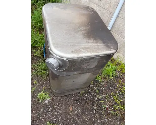 Freightliner M2106 Fuel Tank