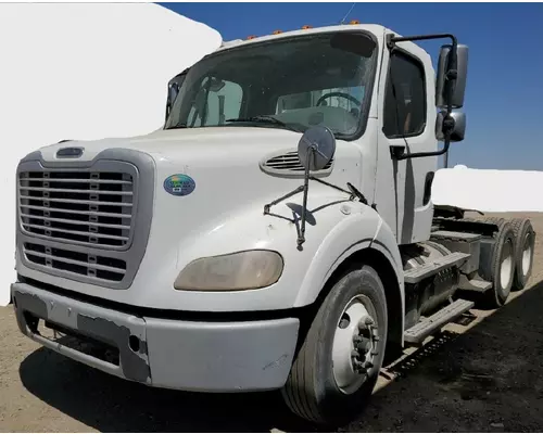 Complete Vehicle FREIGHTLINER M211264ST American Truck Sales