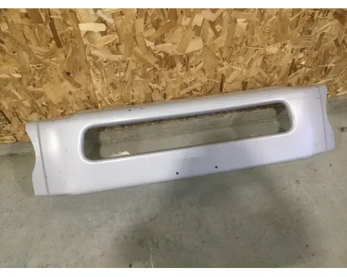 Bumper Assembly, Front FREIGHTLINER M2 Hagerman Inc.