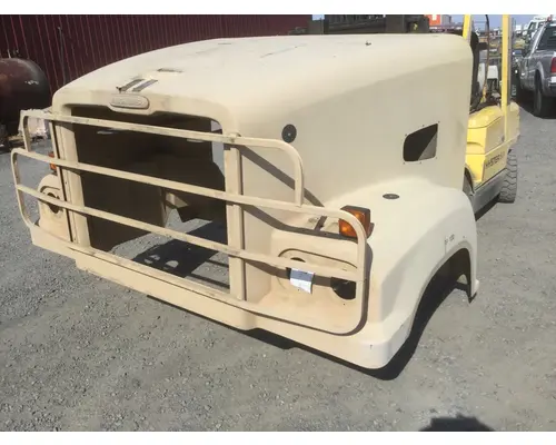 Hood FREIGHTLINER M915 Hagerman Inc.
