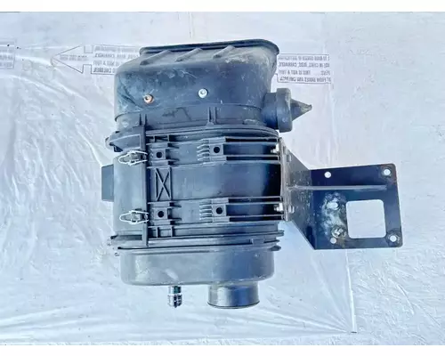 Freightliner MT45 Chassis Air Cleaner