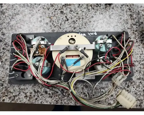 Freightliner MT55 Chassis Instrument Cluster