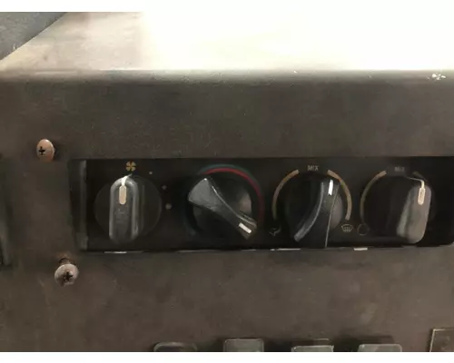 Freightliner MT Heater & AC Temperature Control