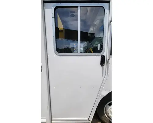 Door Assembly, Front Freightliner MT45 Chassis Complete Recycling Group LLC