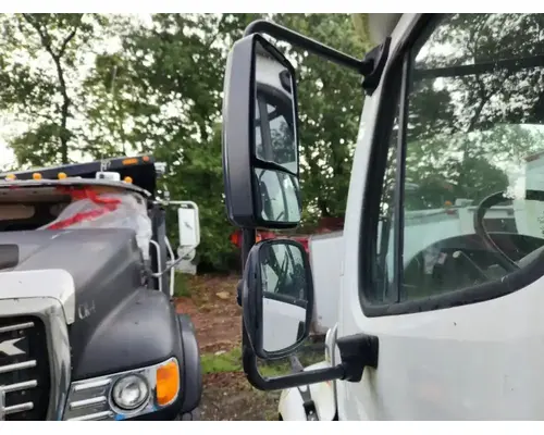 Freightliner S2C 106 Mirror (Side View)