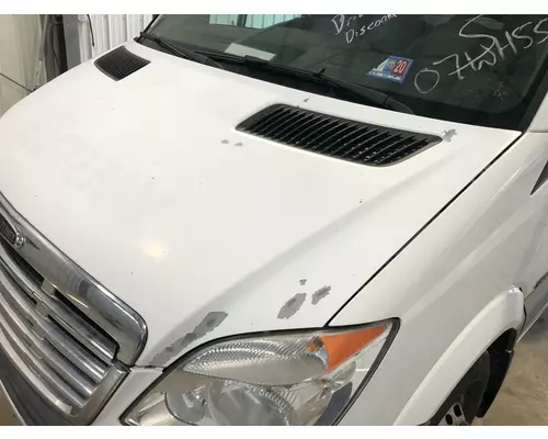 Freightliner SPRINTER Hood