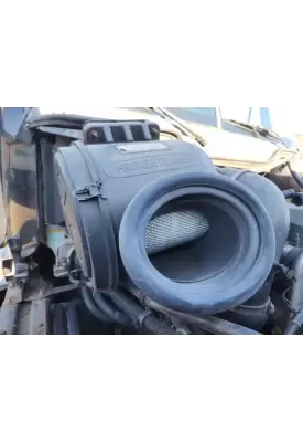 Freightliner ST120 Air Cleaner