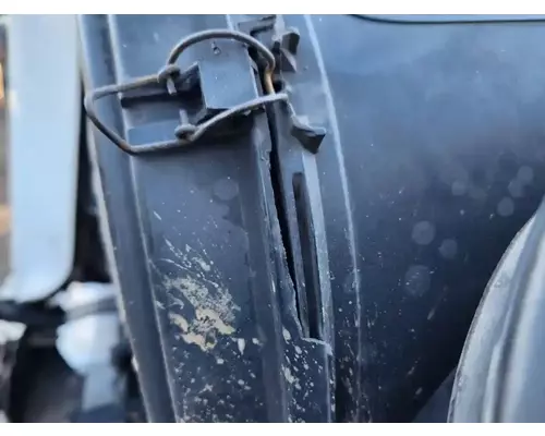 Freightliner ST120 Air Cleaner