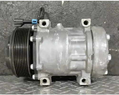 Freightliner ST120 Air Conditioner Compressor