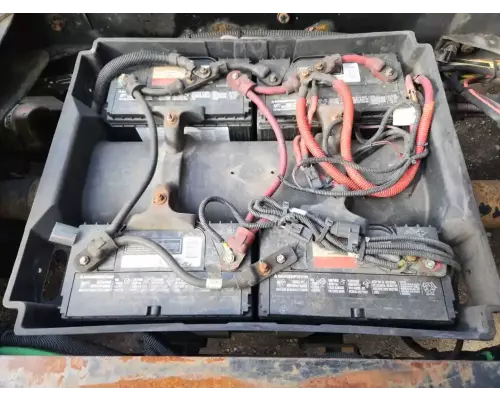 Freightliner ST120 Battery Box