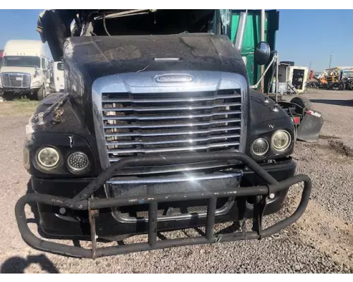 Freightliner ST120 Bumper Assembly, Front