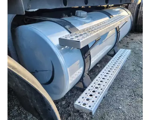 Freightliner ST120 Fuel Tank