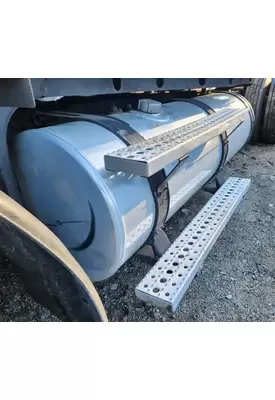 Freightliner ST120 Fuel Tank