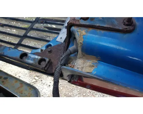 Freightliner ST120 Hood